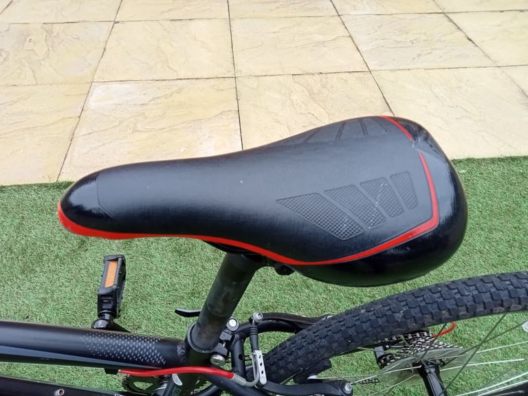 Merida Matts Junior 24 inch wheels Hybrid Mountain Bike.