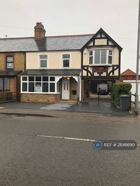 image for 1 bedroom flat in Ampthill Road, Flitwick, MK45 (1 bed) (#2646690)
