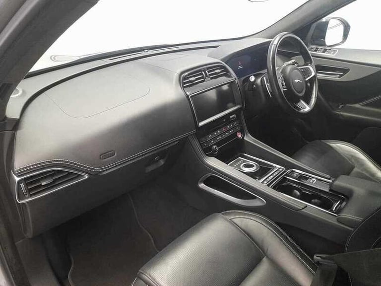 2020 Jaguar F-Pace 2.0 D180 Chequered Flag SUV 5dr ESTATE Diesel Automatic