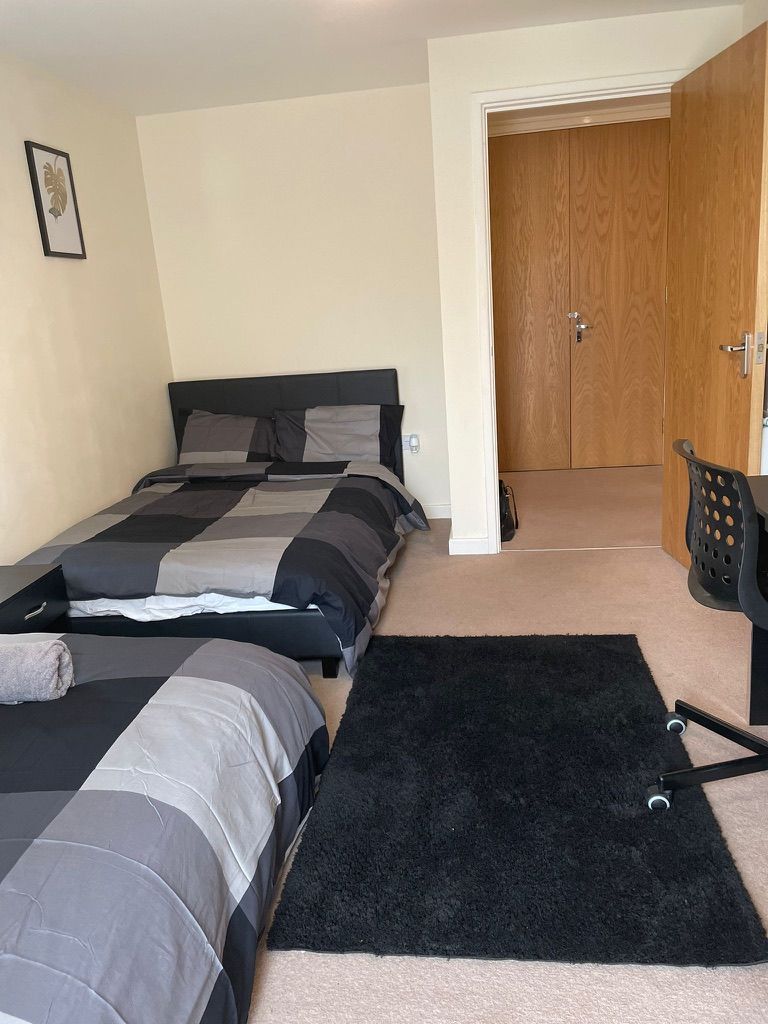Short Term Stays in London Tottenham 2BR