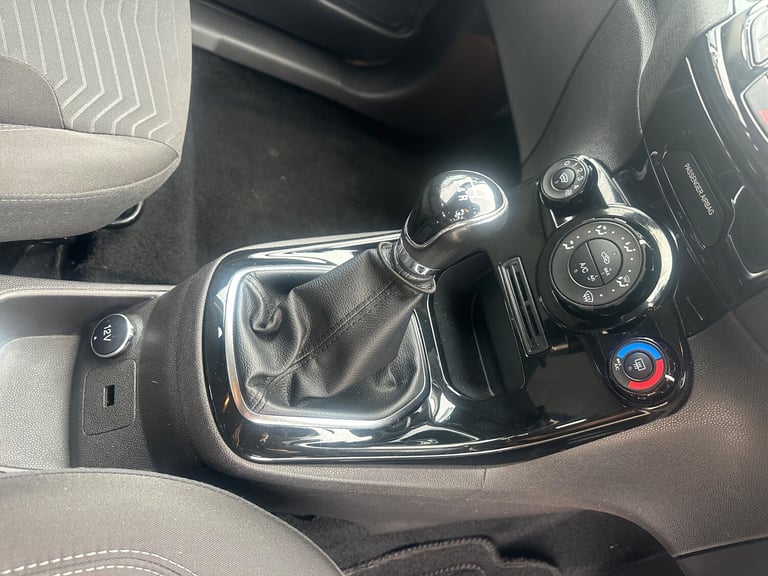 2017 Ford Fiesta 1.25 Zetec Hatchback 3dr Petrol Manual Euro 6 (82 ps) Petrol