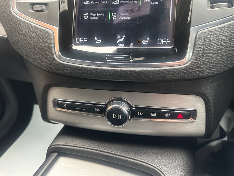 2020 Volvo XC90 2.0 B5 MHEV Momentum SUV 5dr Petrol Hybrid Auto 4WD Euro 6 (s/s) (250 ps) Automatic