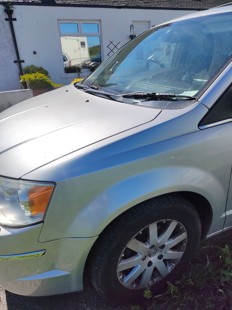 Chrysler grand voyager auto. 