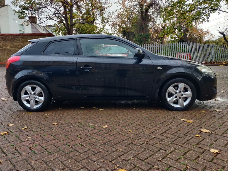 KIA PRO CEED 1.4 16v ZR-7 2008 08 REG BLACK 3 DOORS 5 SPEED MANUAL A/C 122K MILES ULEZ FREE SUPERB