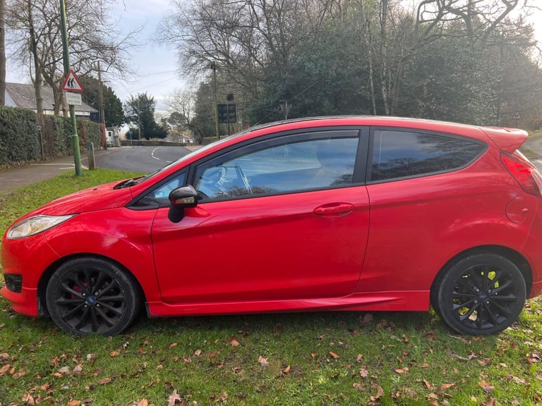 FORD FIESTA 1.0 T EcoBoost Zetec S Red Manual Petrol 2013