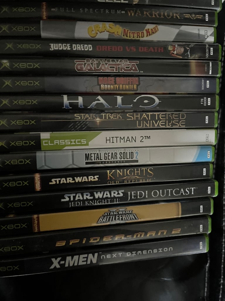 Retro Xbox original console with games & controllers