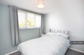 1 bedroom in Arncliffe, Bracknell, RG12 (#1611815)