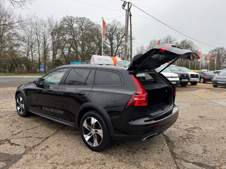 2021 Volvo V60 2.0 B5P Cross Country 5dr AWD Auto ESTATE PETROL Automatic