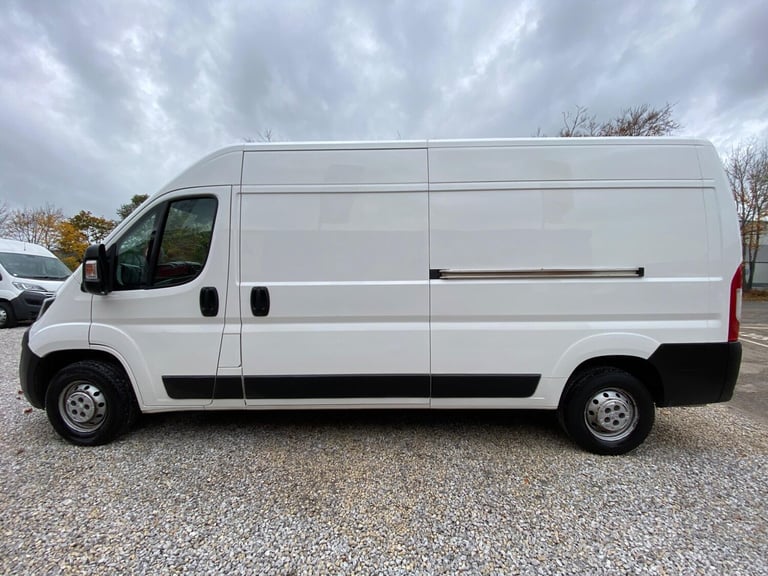 2021 Peugeot Boxer 2.2 BlueHDi 335 Professional L3 H2 Euro 6 (s/s) 5dr PANEL VAN Diesel Manual