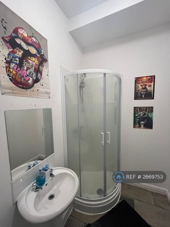 1 bedroom in St Helens Town Centre, St. Helens, WA10 (#2669753)