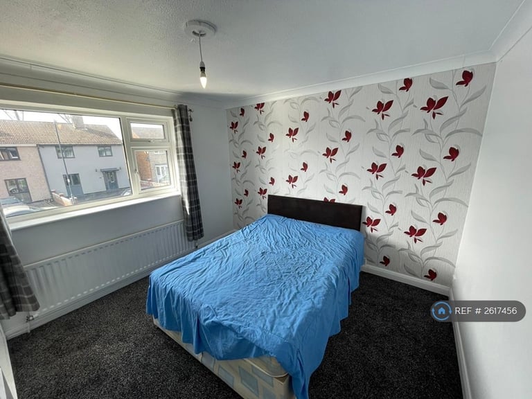 3 bedroom house in Keenan Drive, Bedworth, CV12 (3 bed) (#2617456)