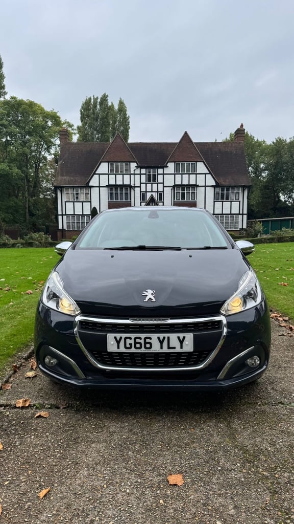 Peugeot, 208, Hatchback, 2016, Manual, 1199 (cc), 5 doors
