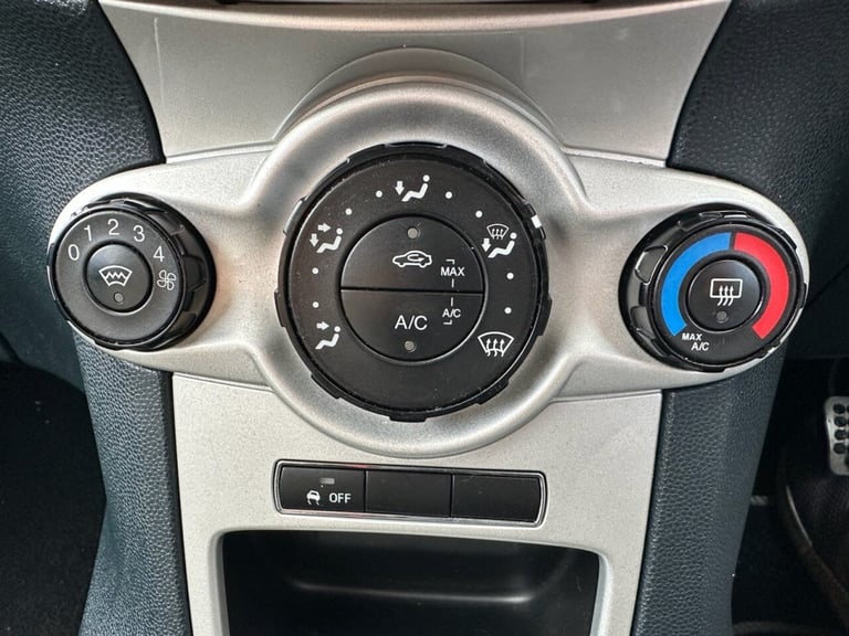 2011 Ford Fiesta 1.6 TD Zetec S Hatchback 3dr Diesel Manual (107 g/km, 94 bhp) Hatchback Diesel M...