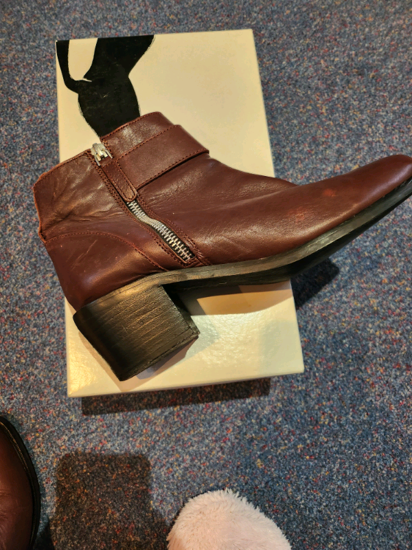 Ladies river island boots size 7