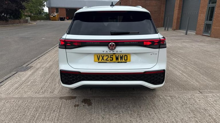 2025 Volkswagen Touran 1.5 eTSI (150ps) R-Line DSG Automatic Estate Hybrid Automatic