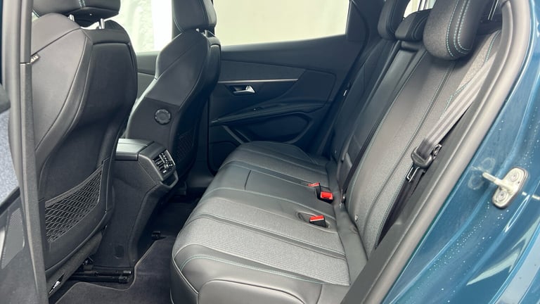 2022 Peugeot 3008 1.6 Hybrid 225 Allure Premium 5dr e-EAT8 HATCHBACK PETROL/ELECTRIC Automatic