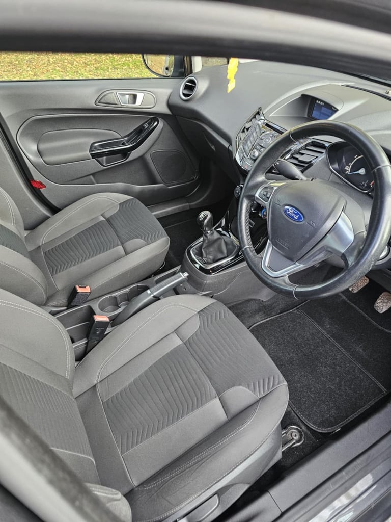 FORD FIESTA / ONLY 46K ON THE CLOCK / WET BELT DONE / SERVICE HISTORY / 2X KEY / 12 MONTHS M.O.T