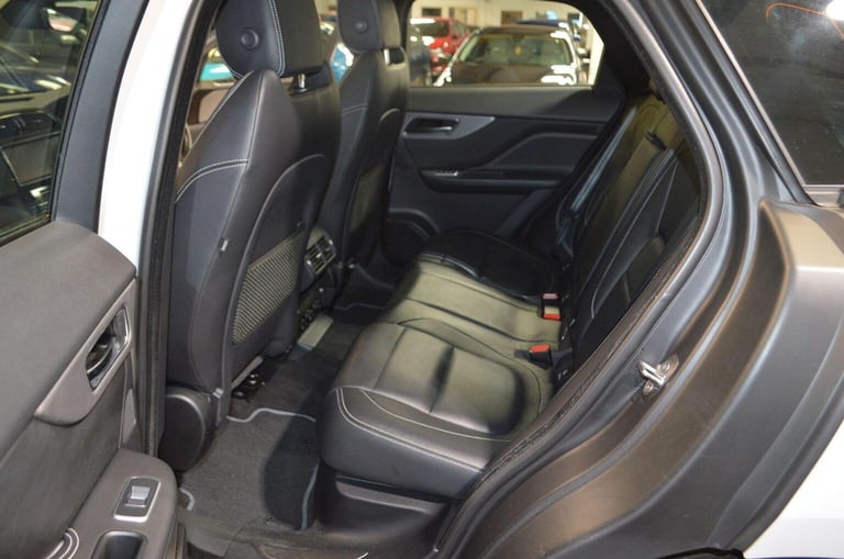 JAGUAR F-PACE 2.0 D180 Chequered Flag Auto AWD Euro 6 (s/s) 5dr 2019