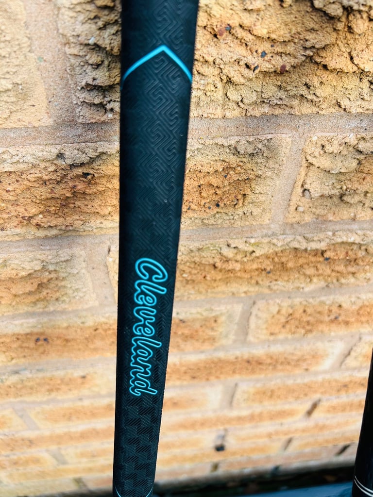 Mizuno Full Golf Set with Mizuno Pencil Bag and Ping Wood 