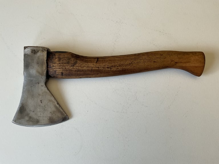image for CHOPPER / HATCHET / SMALL AXE FOR KINDLING ETC 