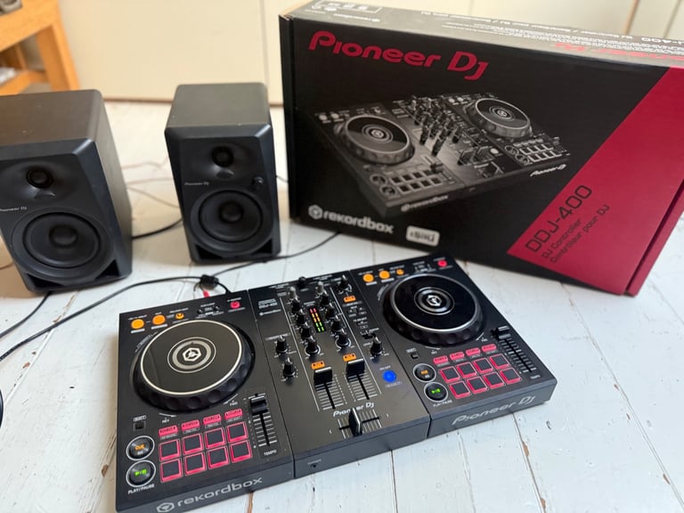 image for Pioneer DDJ-400 Double Deck Controller Bundle with DM40 Speakers And Box