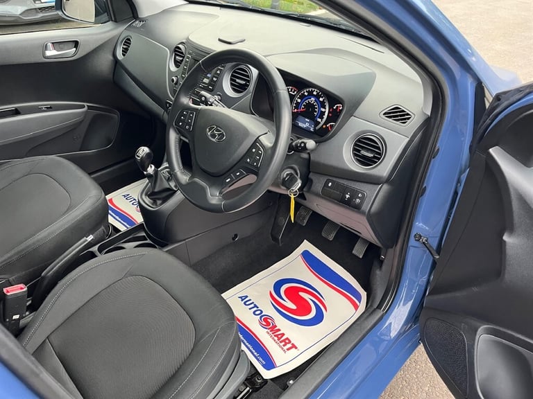 2017 Hyundai i10 PREMIUM Hatchback Petrol Manual