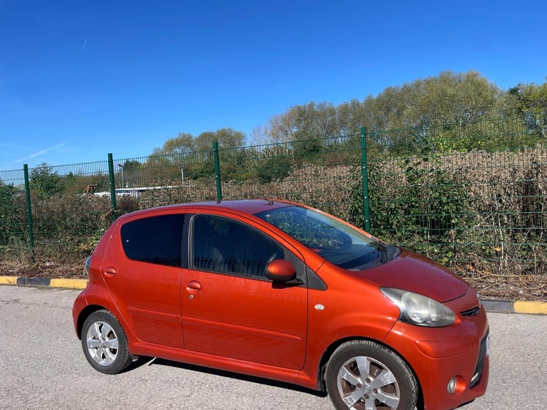TOYOTA AYGO 1.0 VVT-I FIRE 12 REG ORANGE 5 DOOR MOT MARCH 30TH 2026 TAX £20 LOW INSURANCE 60+MPG