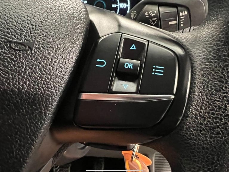 2022 Ford Transit 2.0 350 EcoBlue HD Leader DROPSIDE Cab 2dr Diesel Manual RWD L4 Euro 6 (s/s DRO...