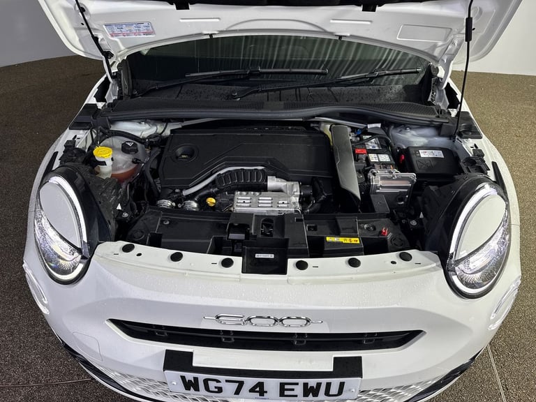 2024 Fiat 600 1.2 Hybrid 48V 136 5dr eDCT-6 HATCHBACK PETROL Automatic