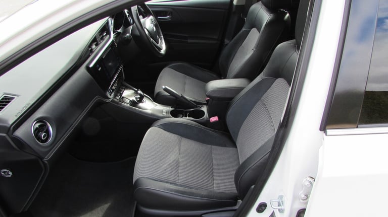 2015 Toyota Auris 1.8 Hybrid Excel 5dr CVT ESTATE Petrol/Electric Hybrid Automatic