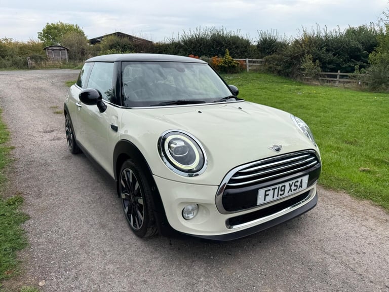 2019 MINI Hatch 1.5 Cooper Exclusive Euro 6 (s/s) 3dr HATCHBACK Petrol Manual