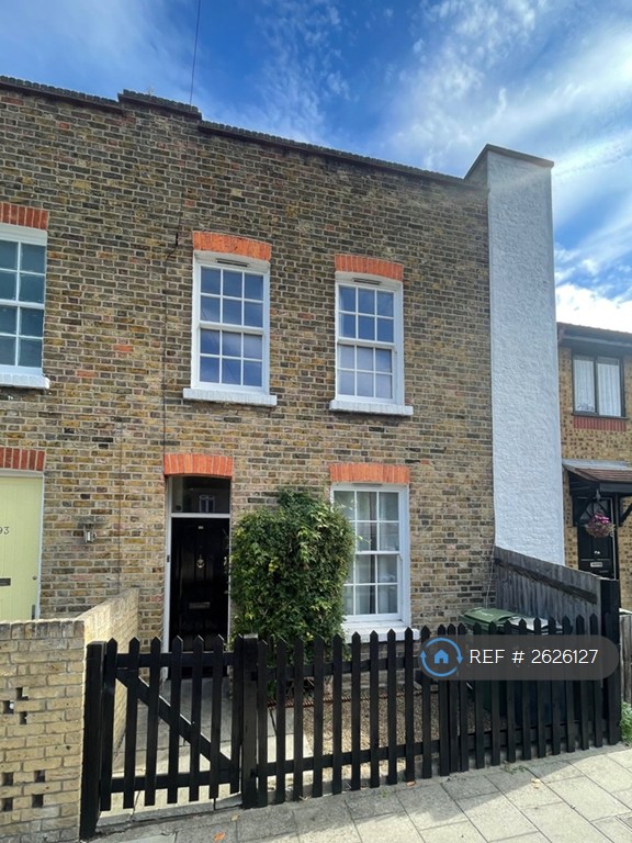 3 bedroom house in Lyham Road, London, SW2 (3 bed) (#2626127)