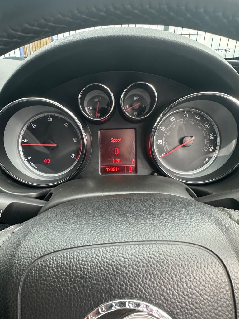 Vauxhall, INSIGNIA, Estate, 2010, Manual, 1956 (cc), 5 doors