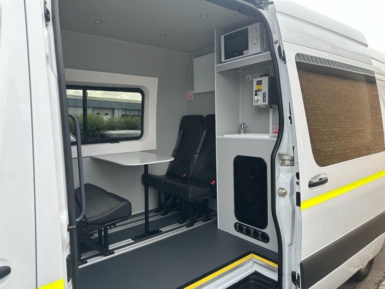 2023 Mercedes-Benz Sprinter 2.0 315 CDI Progressive Panel Van 5dr Diesel Manual LWB RWD L3 H2 Eur...