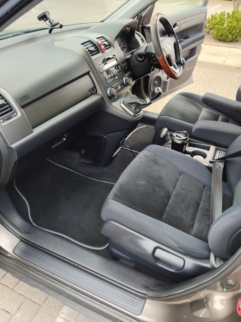 image for Honda, CR-V, Estate, 2011, Manual, 1997 (cc), 5 doors