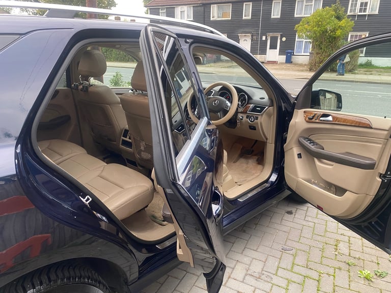 Mercedes-Benz, M CLASS, ML 350, 2014, Semi-Auto, 2987 (cc), 5 doors