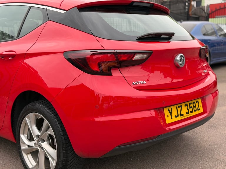 2016 Vauxhall Astra 1.6 CDTi 16V 136 SRi Nav 5dr HATCHBACK Diesel Manual