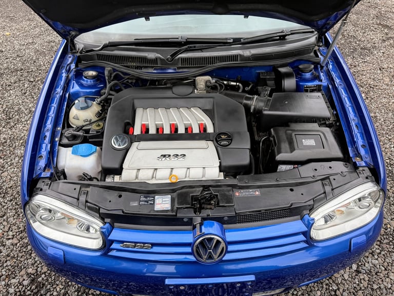 FRESH IMPORT 2004 VW GOLF R32 MK4 BLUE 3.2 V6 PETROL 5 DOOR 6 SPEED MANUAL