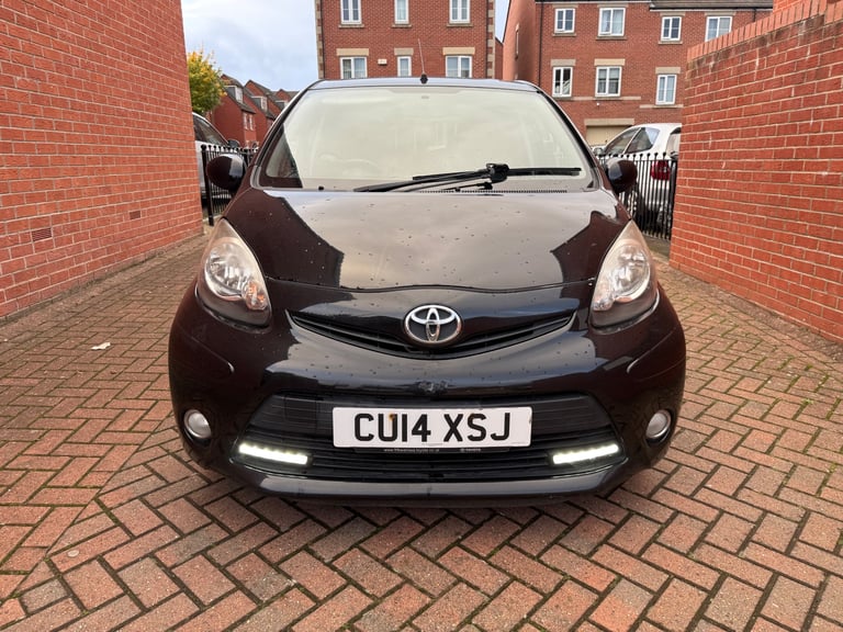 Toyota, AYGO, Hatchback, 2014, Manual, 998 (cc), 5 doors