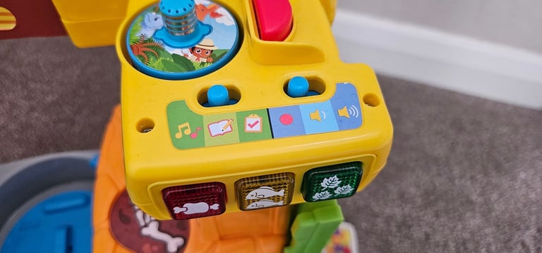 Vtech toot toot Dino truck