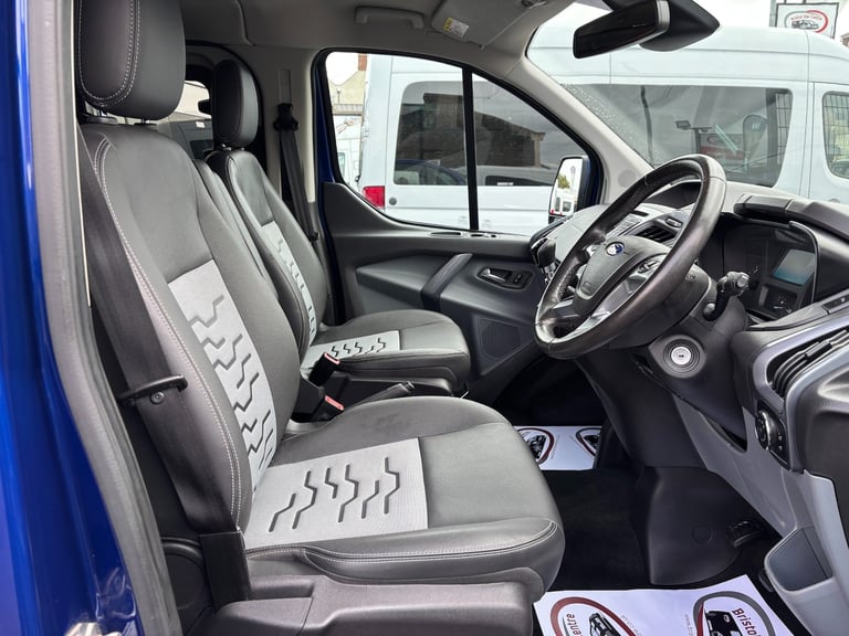 2018 Ford Tourneo Custom 2.0 TDCi 170ps sport Low Roof 8 Seater Titanium Minibus Diesel Manual