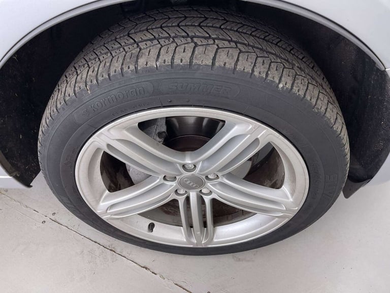 2014 Audi Q5 2.0 TDI S line Plus SUV 5dr Diesel S Tronic quattro Euro 5 (s/s) (177 ps) S SUV Dies...