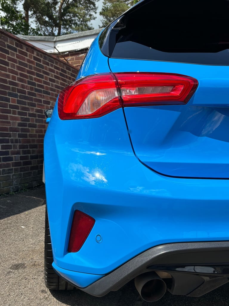 2021 Ford Focus 2.3T EcoBoost ST EDITION. 1 OWNER  ONLY 7 000 MILES  FULL FORD