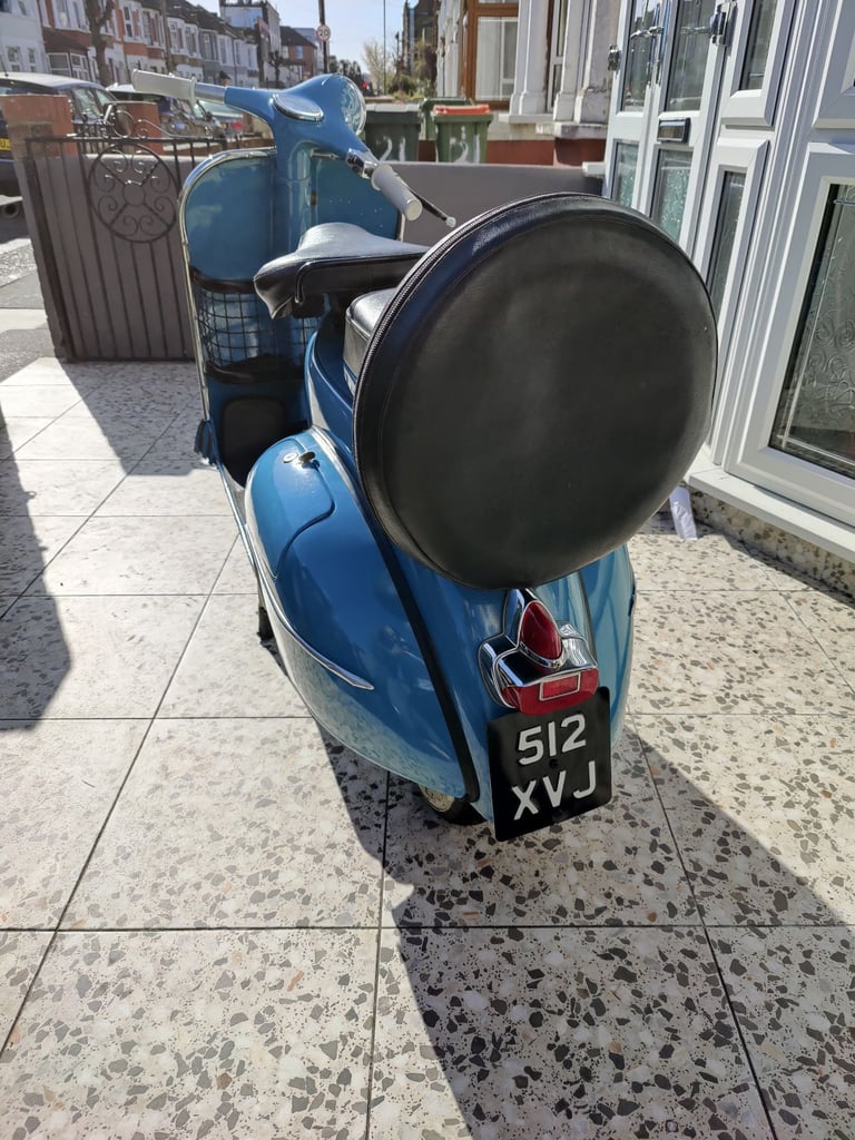 Vespa VBB