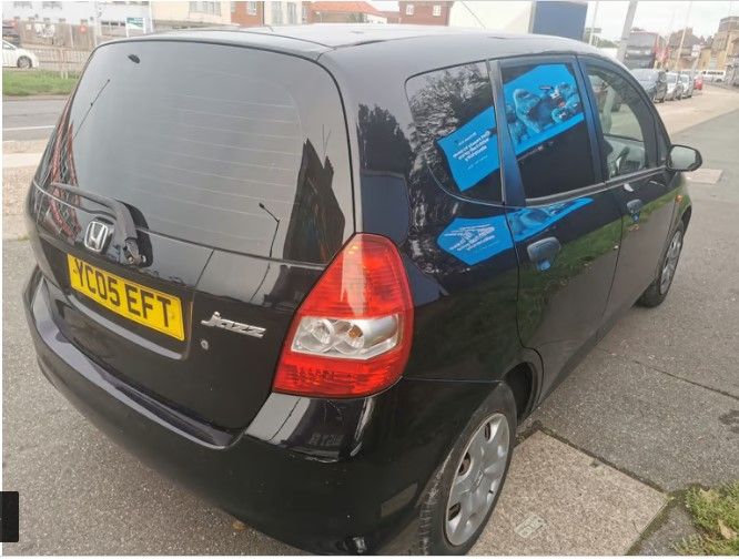 HONDA JAZZ S(2005)1.2 - Image 4