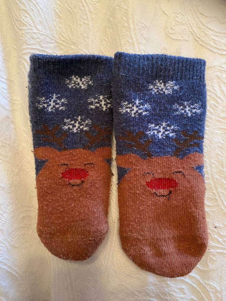Rudolph socks, baby size 0-2.5 (0-6 months approx)