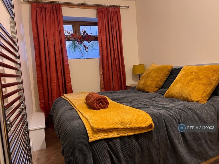 1 bedroom flat in Victoria Road, Nottingham, NG5 (1 bed) (#2470903)