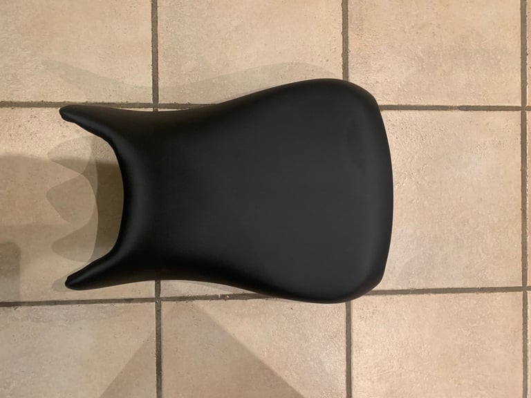 Heated seat Triumph Tiger 1200rally explorer year 73’ plate brand new heated seat