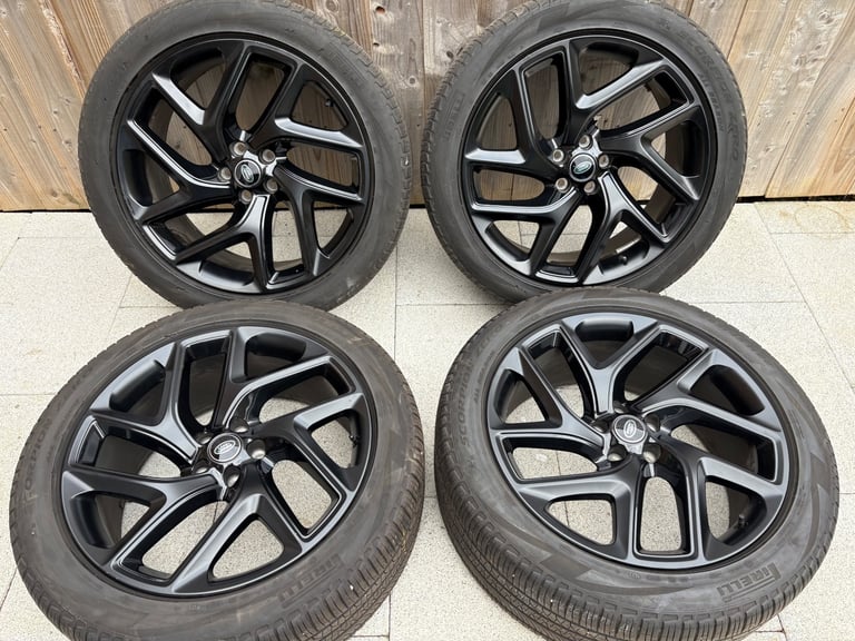 22" RANGE ROVER SPORT L461 5131 GENUINE WHEELS WITH PIRELLI SCORPION TYRES