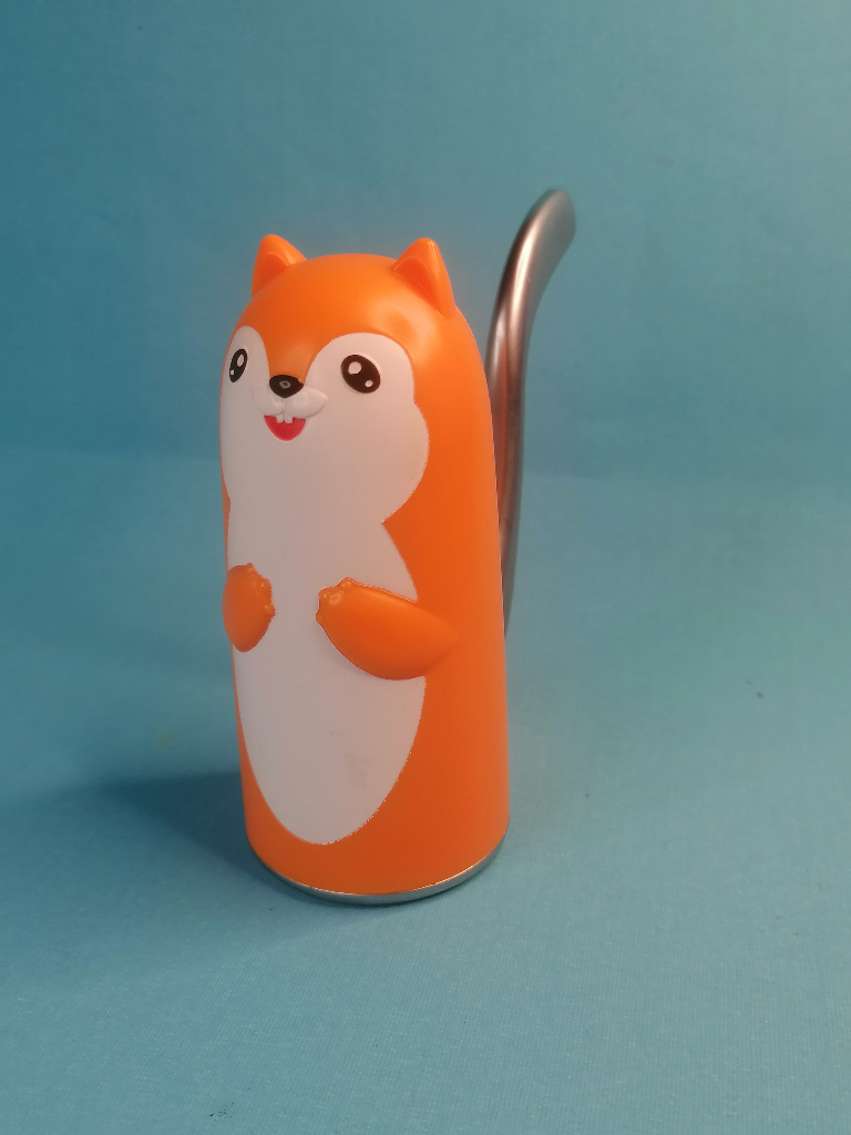 Lovely Squirrel Nut Cracker. Walnut, Hazelnut, Pecan Easy Cracking Nuts. As seen. Good condition.